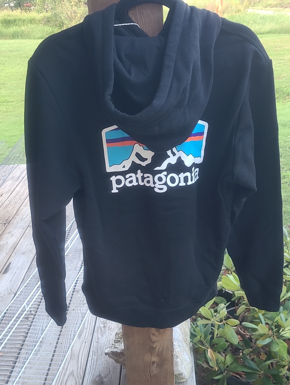 Patagonia Black Hoodie NWT
